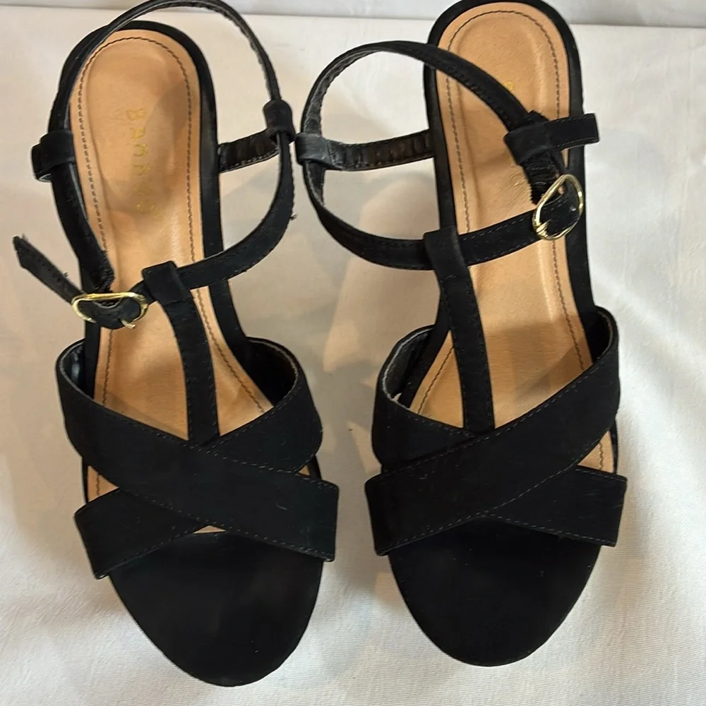 Bamboo Black velvet platform strappy summer sandals size 7 party cocktail sexy